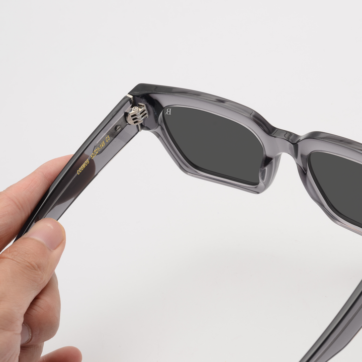 Cosmos: Lunettes de soleil de luxe Gris transparent